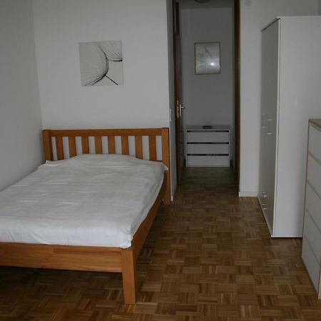 Enis Apartment - Biete Wunderschöne möbliertes Zimmer an Stuttgart Exterior foto