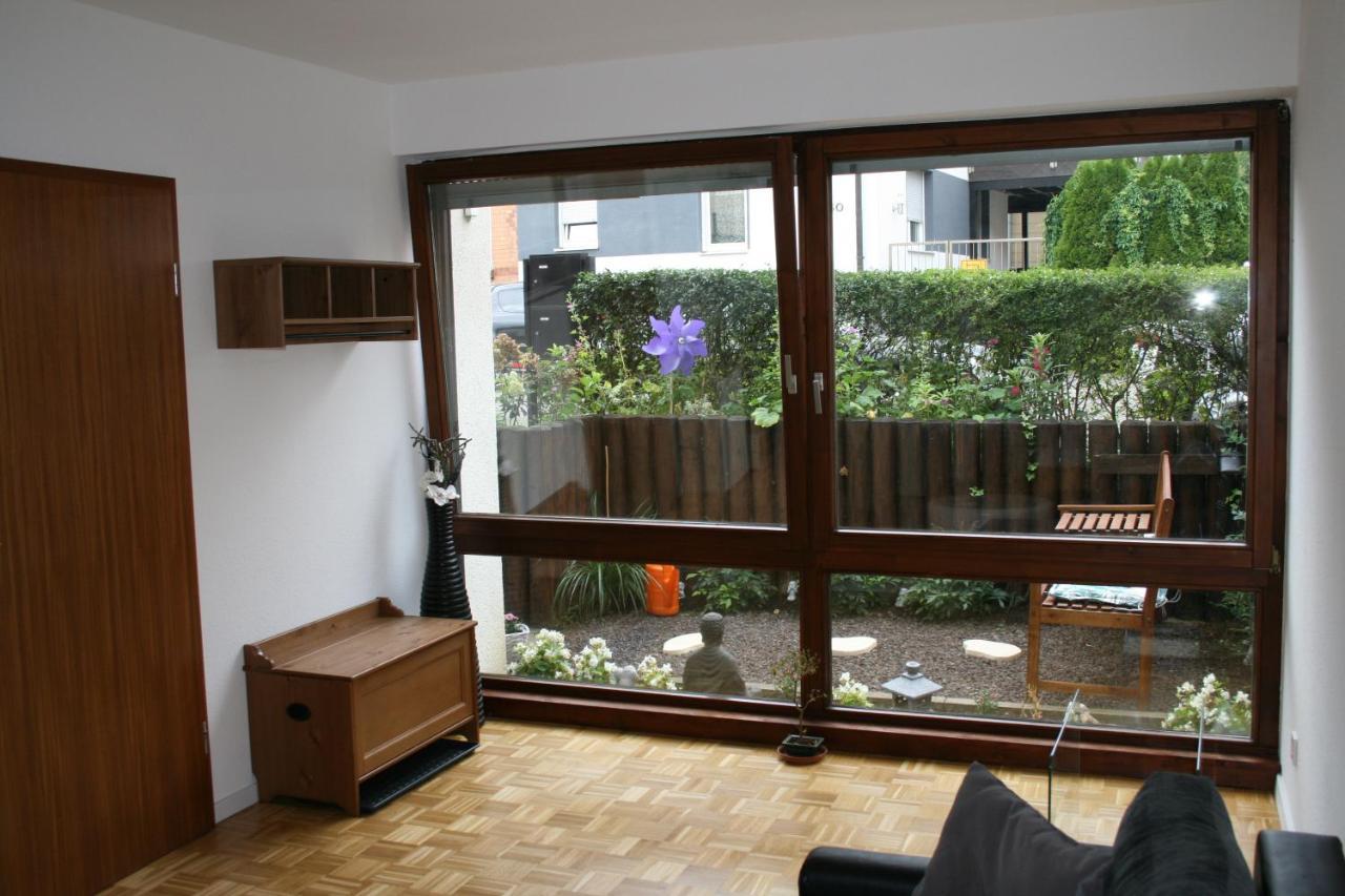 Enis Apartment - Biete Wunderschöne möbliertes Zimmer an Stuttgart Exterior foto