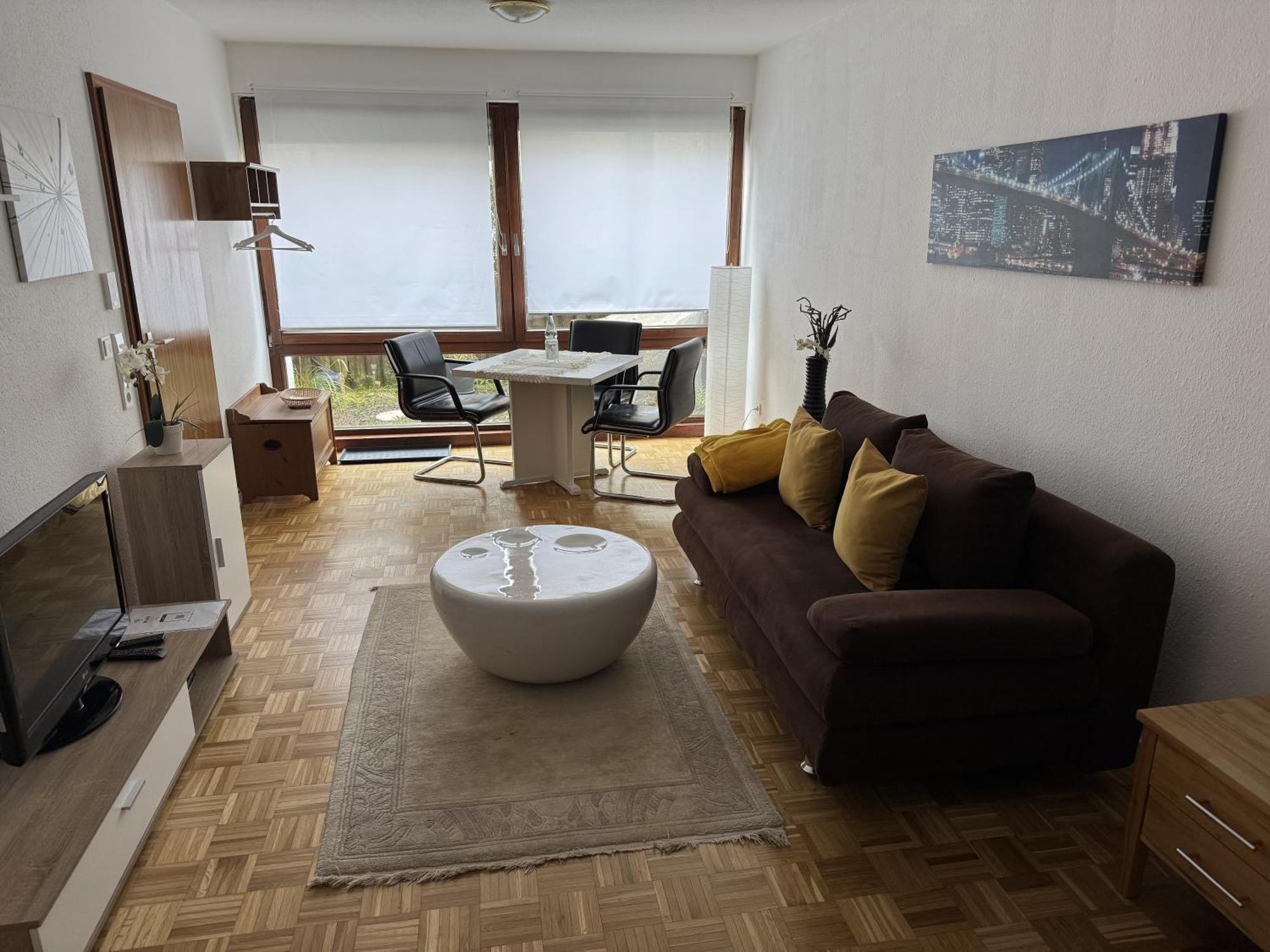 Enis Apartment - Biete Wunderschöne möbliertes Zimmer an Stuttgart Exterior foto